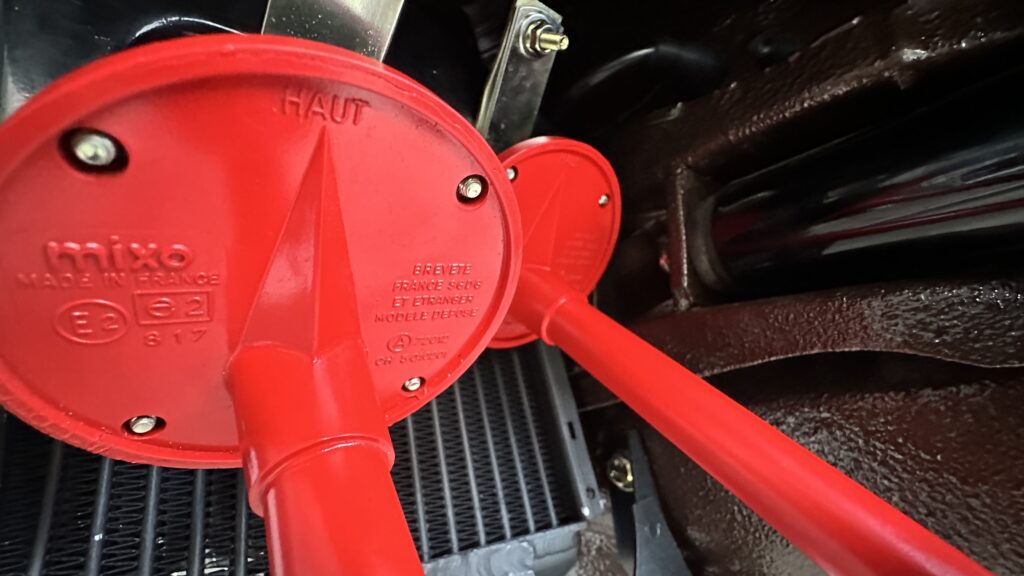 Restored OEM horns with zinc-coated base
